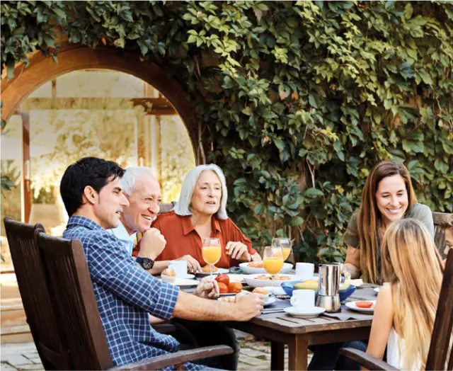 Família à mesa